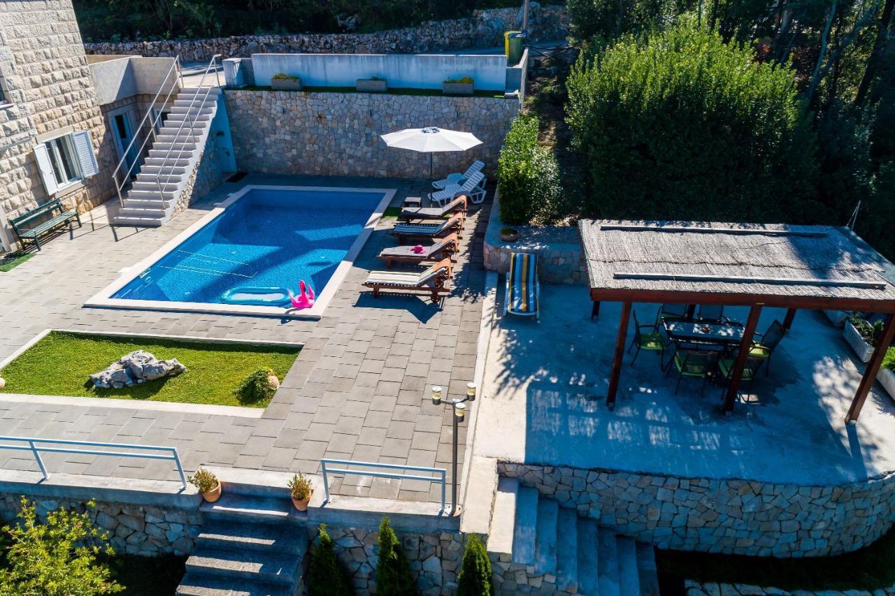 Villa Oasis Cypress Čilipi エクステリア 写真